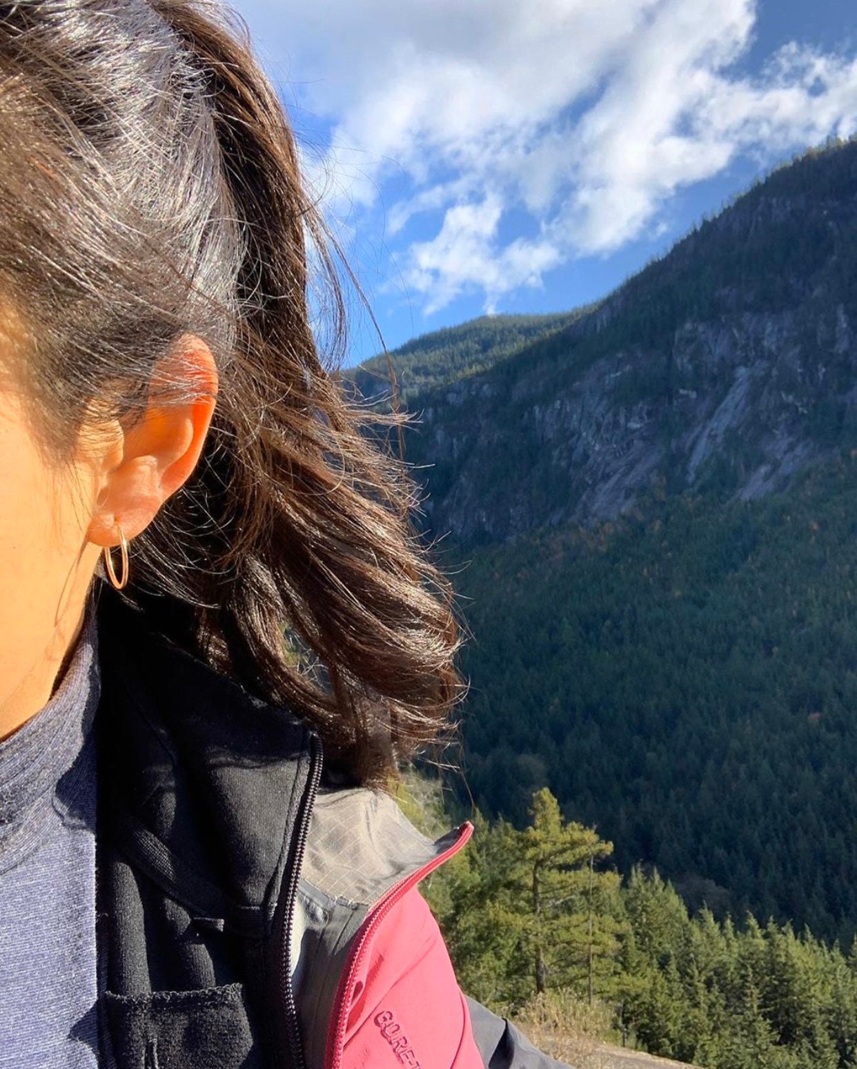 20mm hoop on model in the mountains