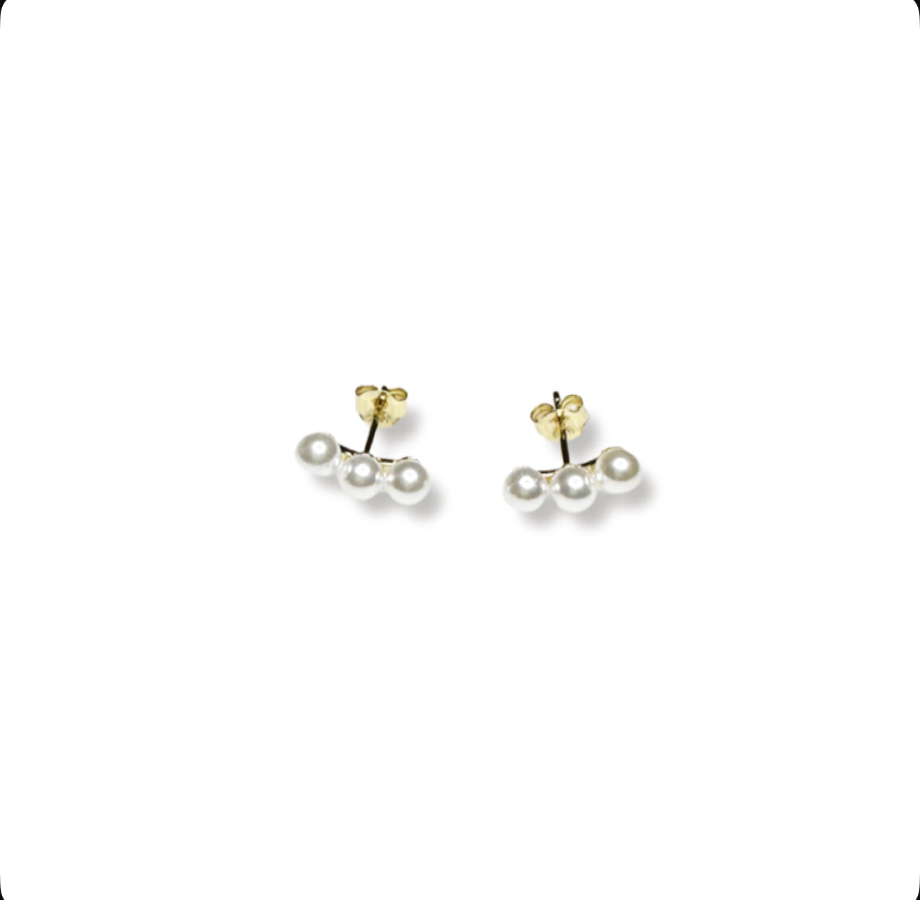 Trio pearl stud earrings