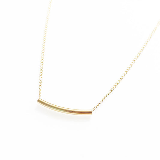 The line necklace (925 sterling silver or 14K gold-filled)