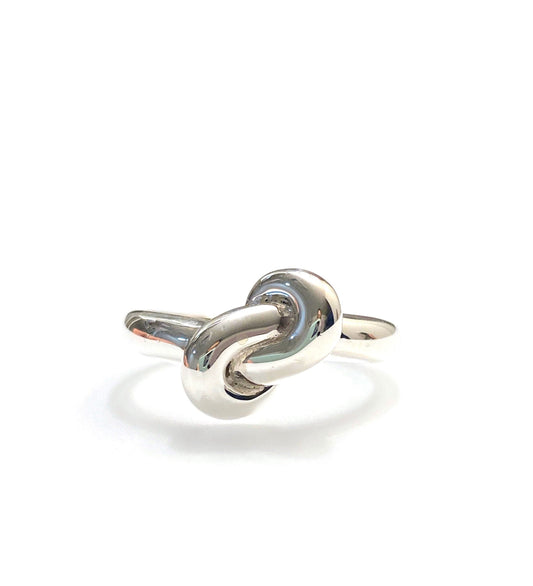 Giant love knot ring (sterling silver)